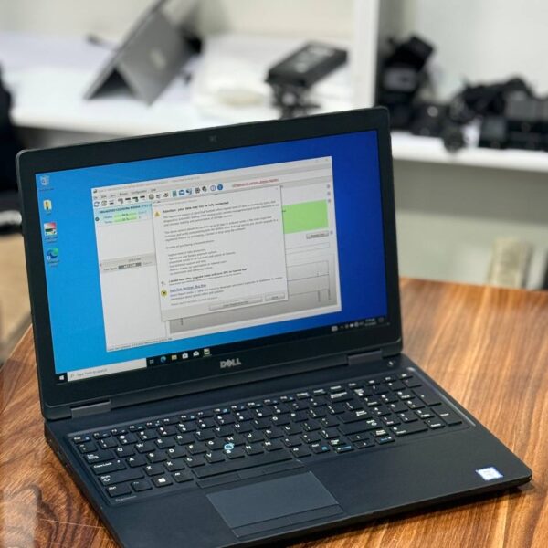 دل پریسیشن 3520 -  DELL PRECISION 3520 i7-6820HQ 16GB 512GB 2GB M620